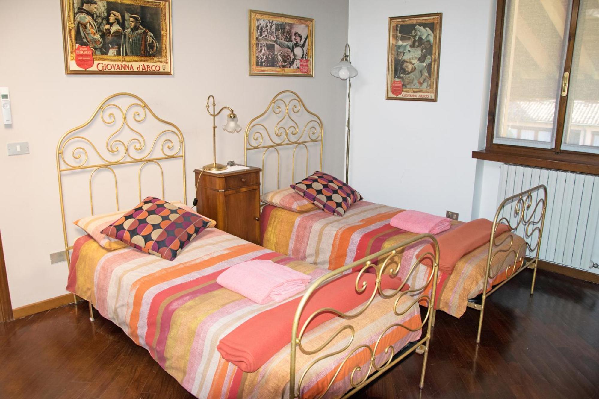 Dimora Altana Apartment Brescia Ngoại thất bức ảnh
