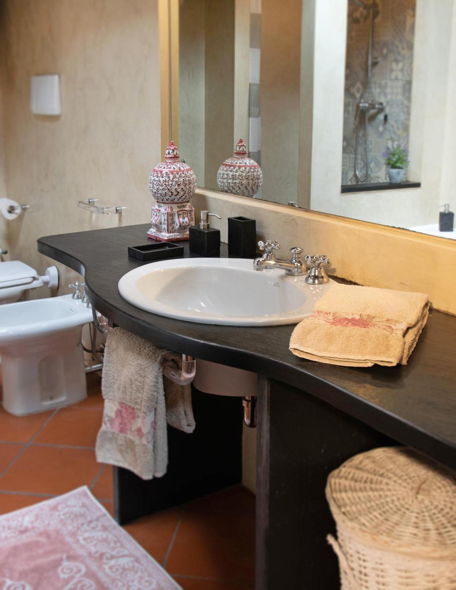 Dimora Altana Apartment Brescia Ngoại thất bức ảnh